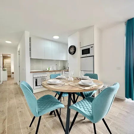 Torres De Yomely - M6d * Playa de las Américas